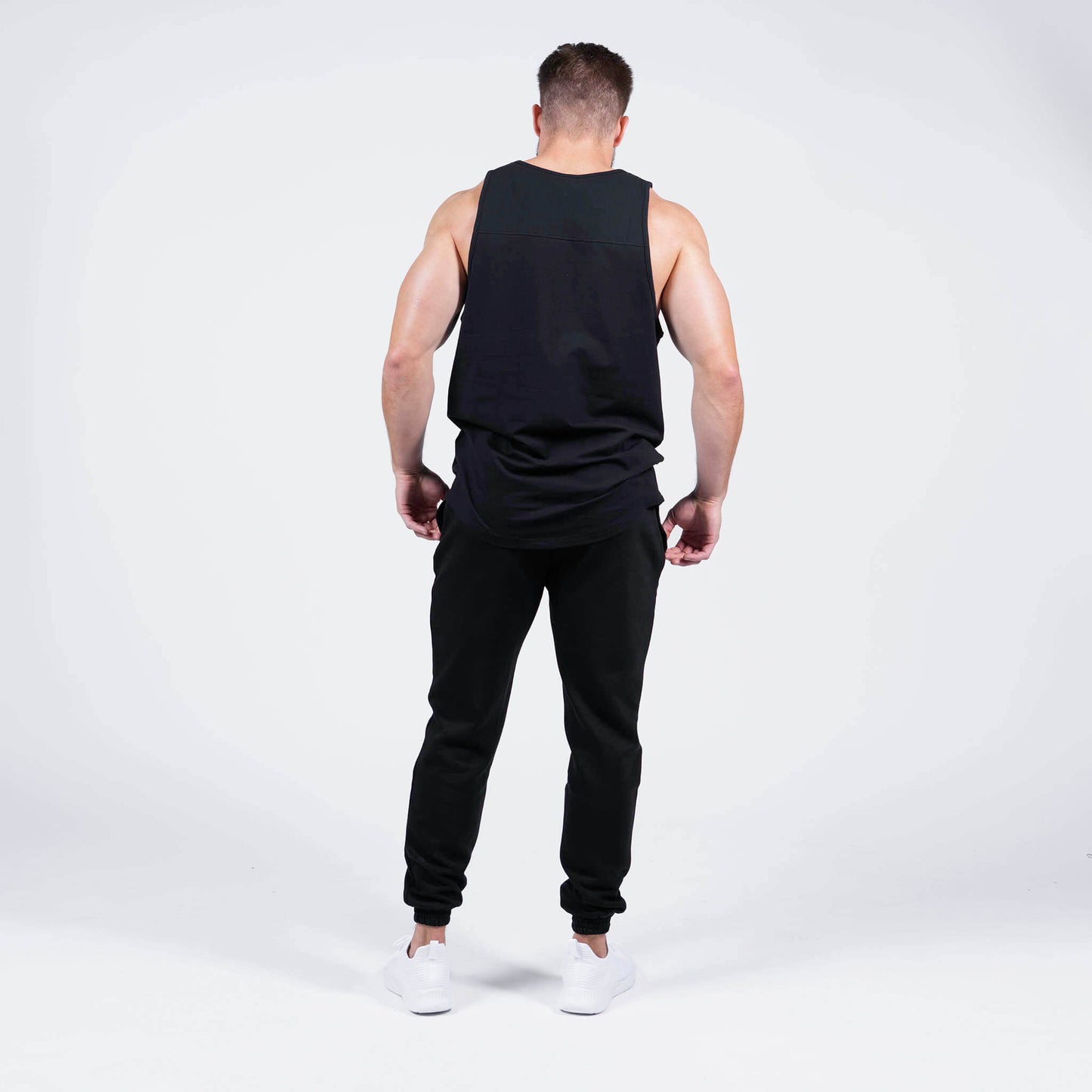 Ascend Scoop Hem Tank - Black